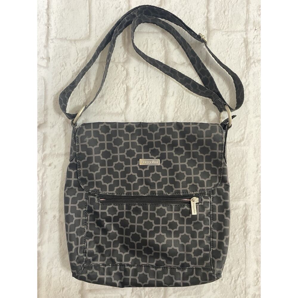 BAGGALLINI Canyon Crossbody Shoulder Bag Purse Black Pink